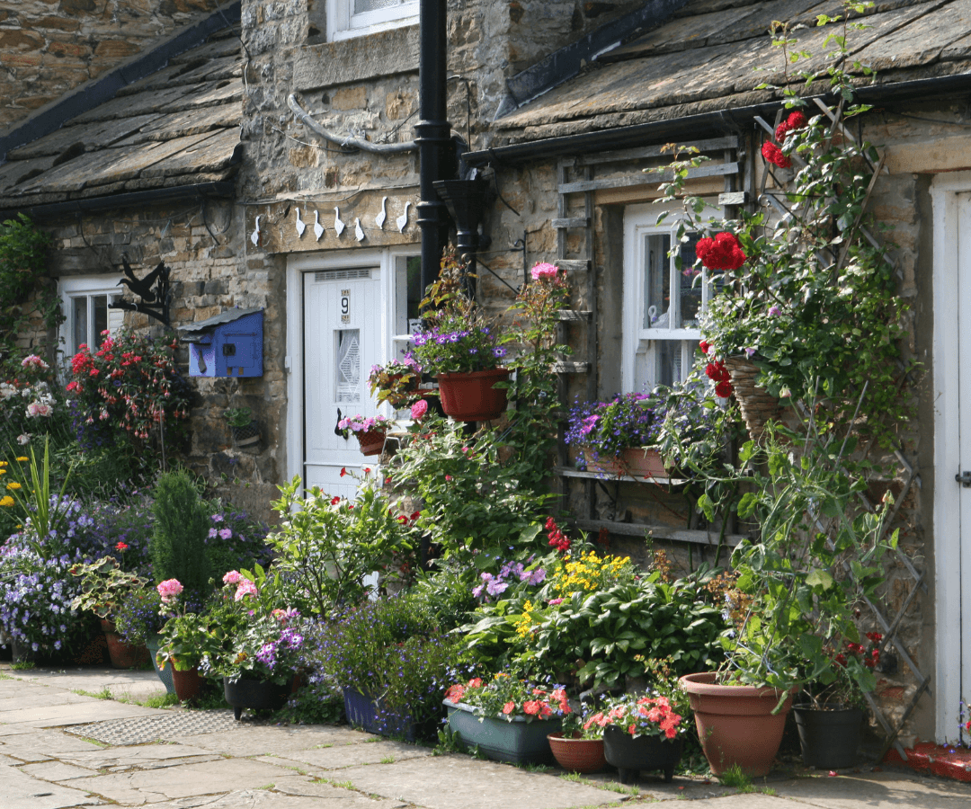 How to Achieve Rustic Landscaping: 6 Design Tips and Ideas for a Charming  Outdoor Space - Struck Equipment, image size:1080x900